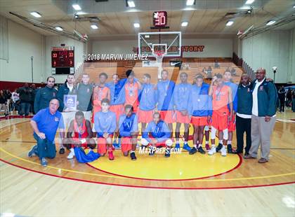Thumbnail 3 in George Washington Prep vs. University (CIF D1 Final) photogallery.
