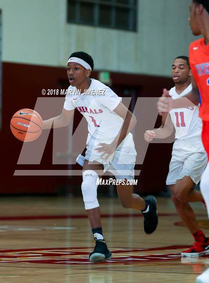 Thumbnail 2 in George Washington Prep vs. University (CIF D1 Final) photogallery.