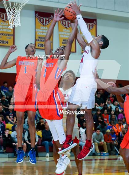 Thumbnail 3 in George Washington Prep vs. University (CIF D1 Final) photogallery.