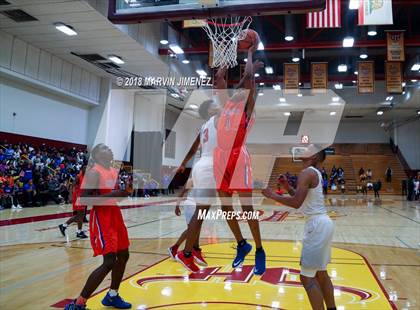 Thumbnail 1 in George Washington Prep vs. University (CIF D1 Final) photogallery.