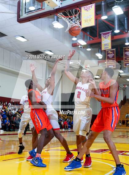 Thumbnail 2 in George Washington Prep vs. University (CIF D1 Final) photogallery.