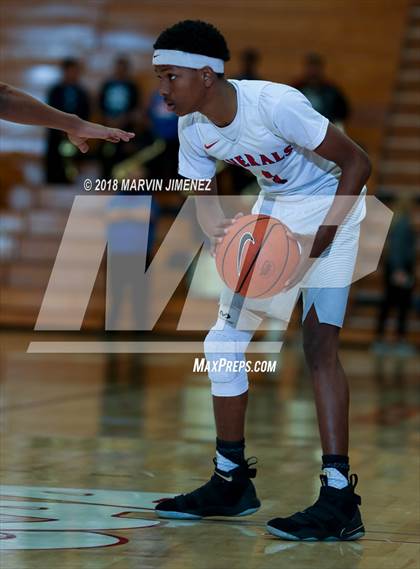 Thumbnail 2 in George Washington Prep vs. University (CIF D1 Final) photogallery.