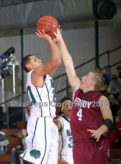 Thumbnail 1 in Fond du Lac @ Oshkosh North photogallery.