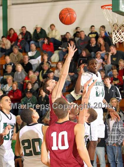 Thumbnail 3 in Fond du Lac @ Oshkosh North photogallery.