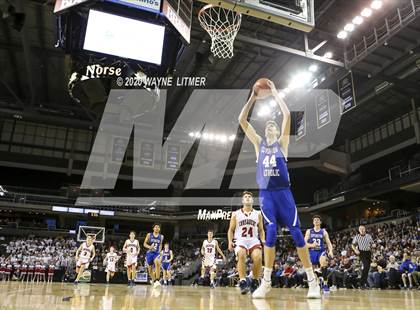Thumbnail 2 in Covington Catholic vs St. Henry (ninth region semifinals) photogallery.