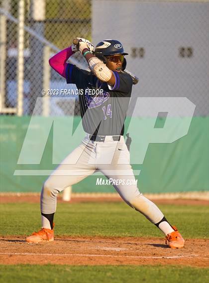Thumbnail 1 in Spoto @ Sumner photogallery.