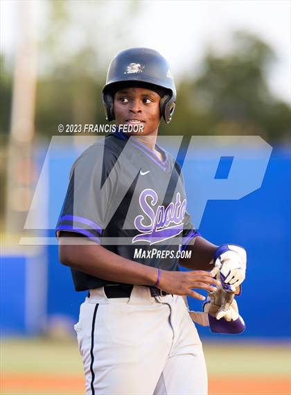 Thumbnail 1 in Spoto @ Sumner photogallery.