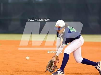 Thumbnail 3 in Spoto @ Sumner photogallery.