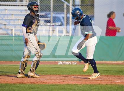 Thumbnail 3 in Spoto @ Sumner photogallery.
