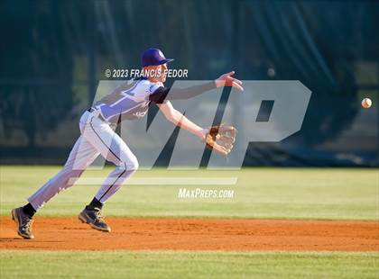 Thumbnail 2 in Spoto @ Sumner photogallery.