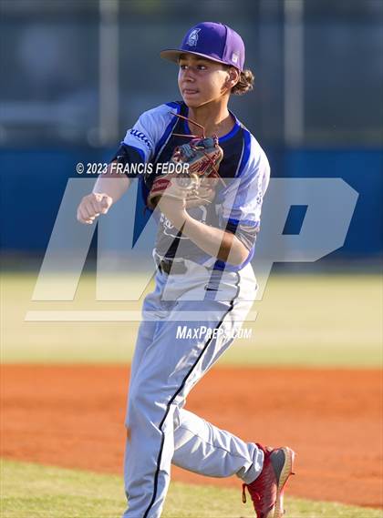 Thumbnail 1 in Spoto @ Sumner photogallery.