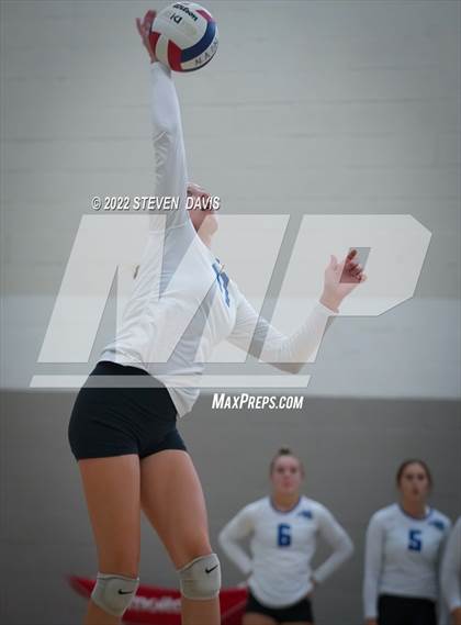 Thumbnail 2 in American Leadership Academy - Ironwood vs. Snowflake (Spiketown Invitational) photogallery.