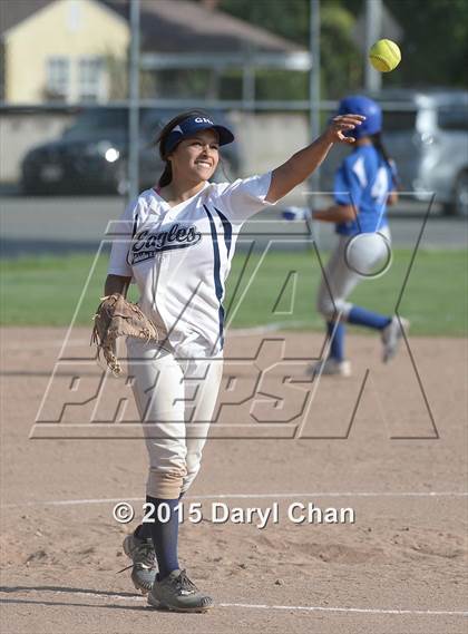 Thumbnail 3 in El Monte @ Gabrielino photogallery.
