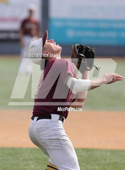 Thumbnail 1 in Helix vs. Point Loma (CIF SDS D1 First Round) photogallery.