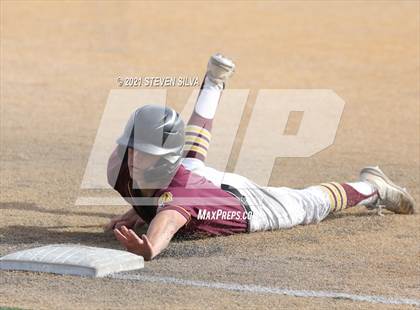 Thumbnail 2 in Helix vs. Point Loma (CIF SDS D1 First Round) photogallery.
