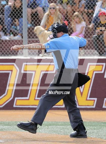 Thumbnail 1 in Helix vs. Point Loma (CIF SDS D1 First Round) photogallery.