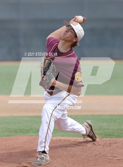 Thumbnail 1 in Helix vs. Point Loma (CIF SDS D1 First Round) photogallery.
