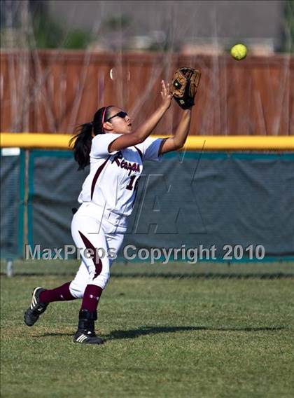 Thumbnail 1 in Reagan vs Angleton (Region III-4A Area Playoffs - Game 2) photogallery.
