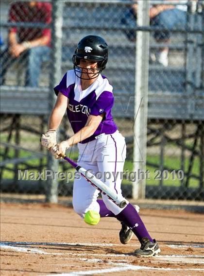 Thumbnail 1 in Reagan vs Angleton (Region III-4A Area Playoffs - Game 2) photogallery.