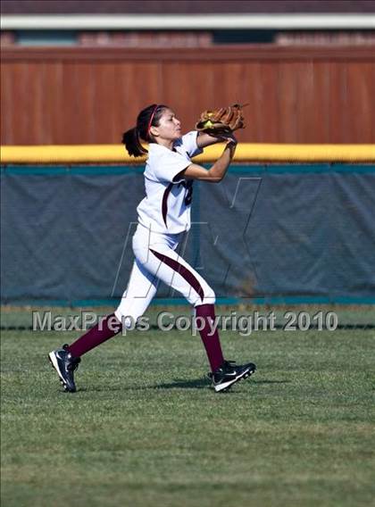 Thumbnail 3 in Reagan vs Angleton (Region III-4A Area Playoffs - Game 2) photogallery.
