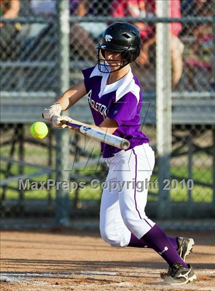 Thumbnail 2 in Reagan vs Angleton (Region III-4A Area Playoffs - Game 2) photogallery.