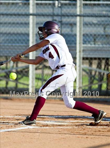 Thumbnail 3 in Reagan vs Angleton (Region III-4A Area Playoffs - Game 2) photogallery.