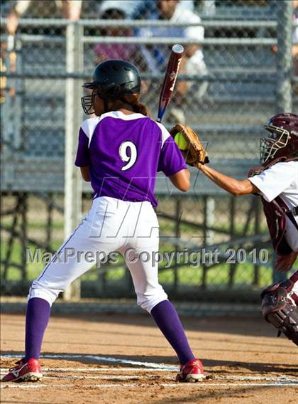 Thumbnail 2 in Reagan vs Angleton (Region III-4A Area Playoffs - Game 2) photogallery.