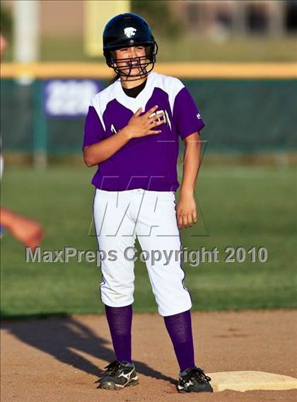 Thumbnail 2 in Reagan vs Angleton (Region III-4A Area Playoffs - Game 2) photogallery.