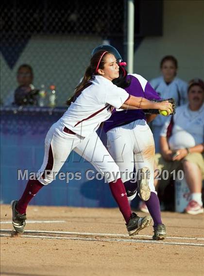Thumbnail 2 in Reagan vs Angleton (Region III-4A Area Playoffs - Game 2) photogallery.