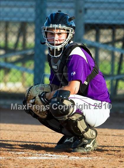 Thumbnail 2 in Reagan vs Angleton (Region III-4A Area Playoffs - Game 2) photogallery.