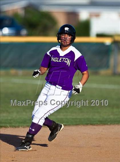 Thumbnail 1 in Reagan vs Angleton (Region III-4A Area Playoffs - Game 2) photogallery.