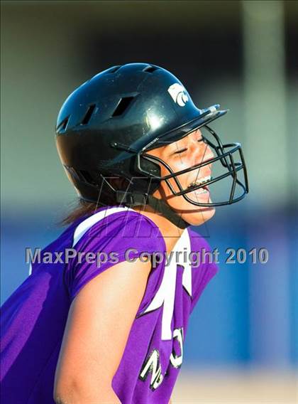 Thumbnail 3 in Reagan vs Angleton (Region III-4A Area Playoffs - Game 2) photogallery.
