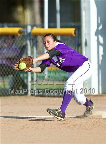 Thumbnail 2 in Reagan vs Angleton (Region III-4A Area Playoffs - Game 2) photogallery.