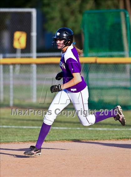 Thumbnail 1 in Reagan vs Angleton (Region III-4A Area Playoffs - Game 2) photogallery.