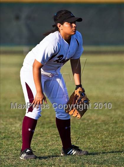 Thumbnail 2 in Reagan vs Angleton (Region III-4A Area Playoffs - Game 2) photogallery.