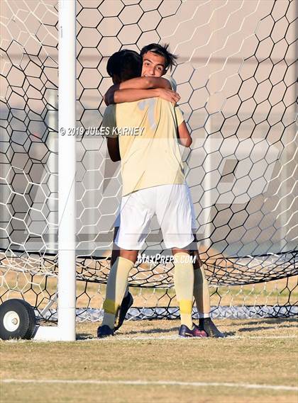 Thumbnail 1 in Bonanza vs Cheyenne (NIAA Mountain 4A Playoff) photogallery.