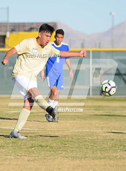 Thumbnail 2 in Bonanza vs Cheyenne (NIAA Mountain 4A Playoff) photogallery.
