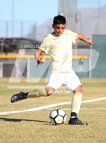 Thumbnail 2 in Bonanza vs Cheyenne (NIAA Mountain 4A Playoff) photogallery.