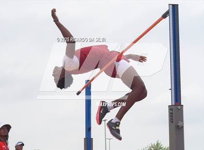 Thumbnail 2 in UIL 6A Track Region III Final (High Jump) photogallery.