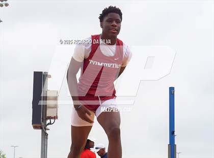 Thumbnail 3 in UIL 6A Track Region III Final (High Jump) photogallery.
