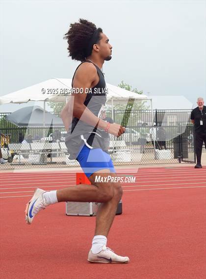 Thumbnail 2 in UIL 6A Track Region III Final (High Jump) photogallery.