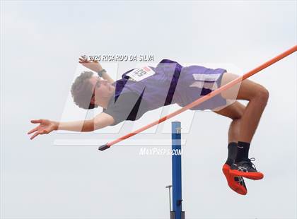 Thumbnail 2 in UIL 6A Track Region III Final (High Jump) photogallery.