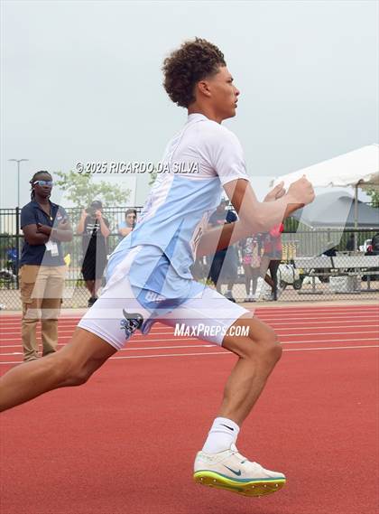 Thumbnail 2 in UIL 6A Track Region III Final (High Jump) photogallery.