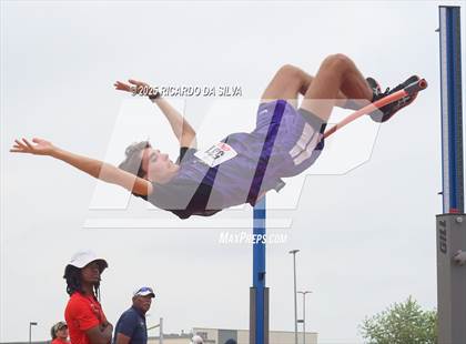 Thumbnail 3 in UIL 6A Track Region III Final (High Jump) photogallery.