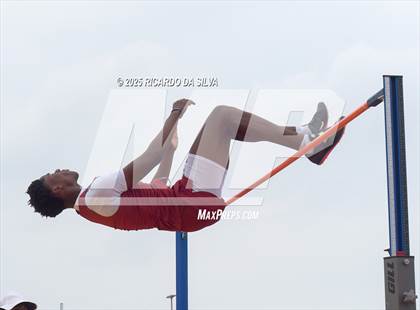 Thumbnail 3 in UIL 6A Track Region III Final (High Jump) photogallery.