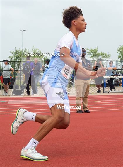 Thumbnail 1 in UIL 6A Track Region III Final (High Jump) photogallery.