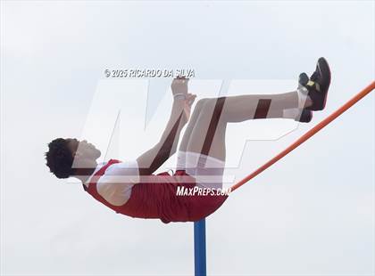 Thumbnail 2 in UIL 6A Track Region III Final (High Jump) photogallery.