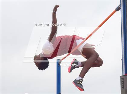 Thumbnail 2 in UIL 6A Track Region III Final (High Jump) photogallery.