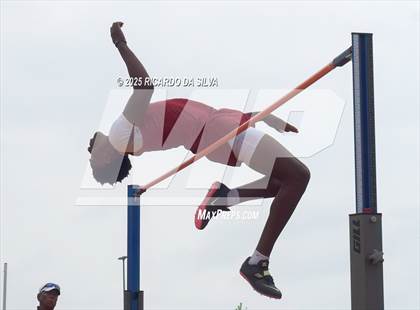 Thumbnail 1 in UIL 6A Track Region III Final (High Jump) photogallery.