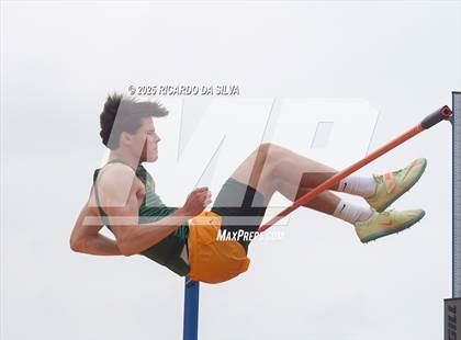 Thumbnail 3 in UIL 6A Track Region III Final (High Jump) photogallery.